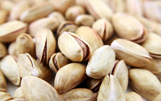 تصویر 3 از پسته اکبری درشت موجود در انواع طعم و مزه